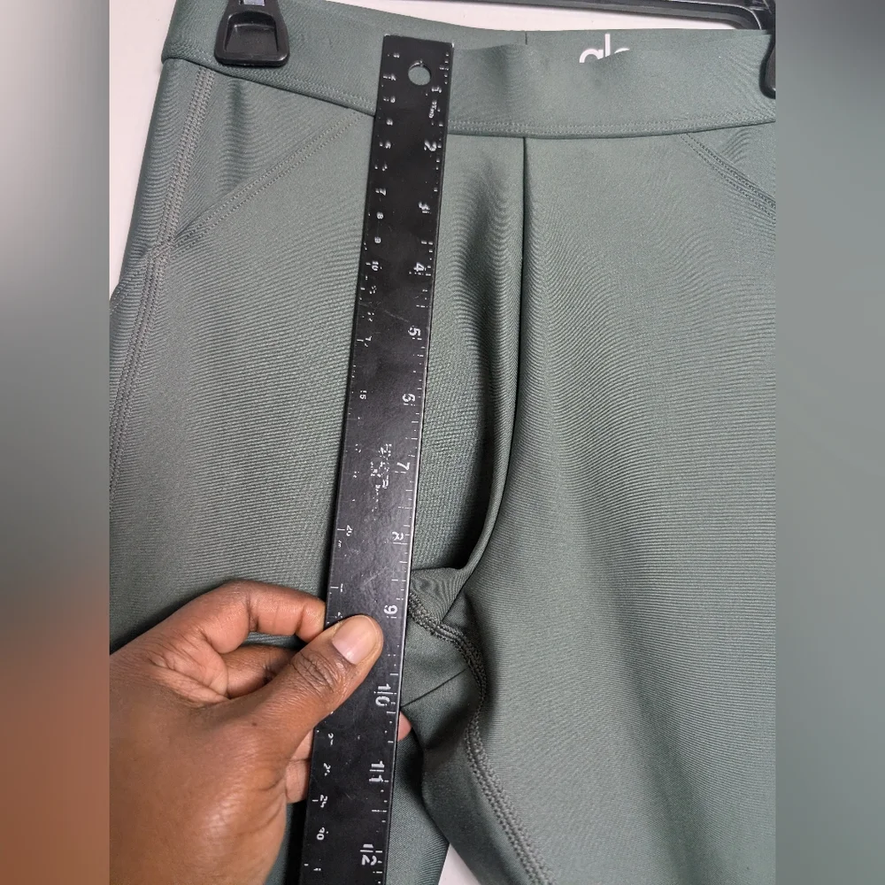 Alo Yoga Leggings Airlift Utility Pockets Green Sz Xxs